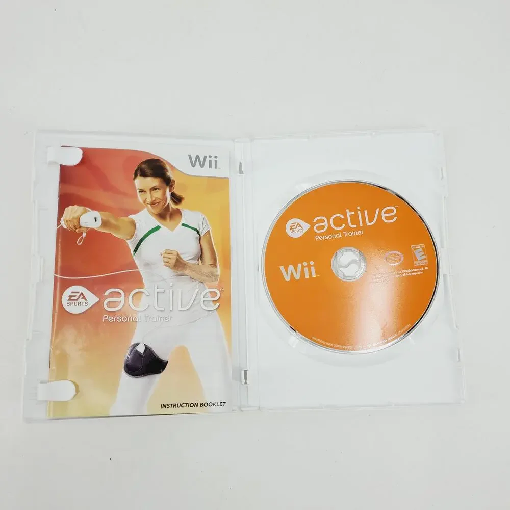 Nintendo Wii EA Sports Active Personal Trainer Complete w/ User Manual TESTED